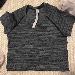 Lulu lemon swiftly tech size 4